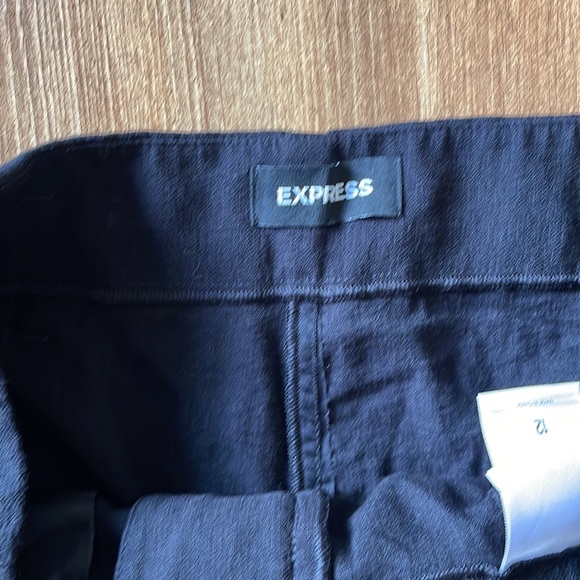 Express pants - Picture 4 of 8